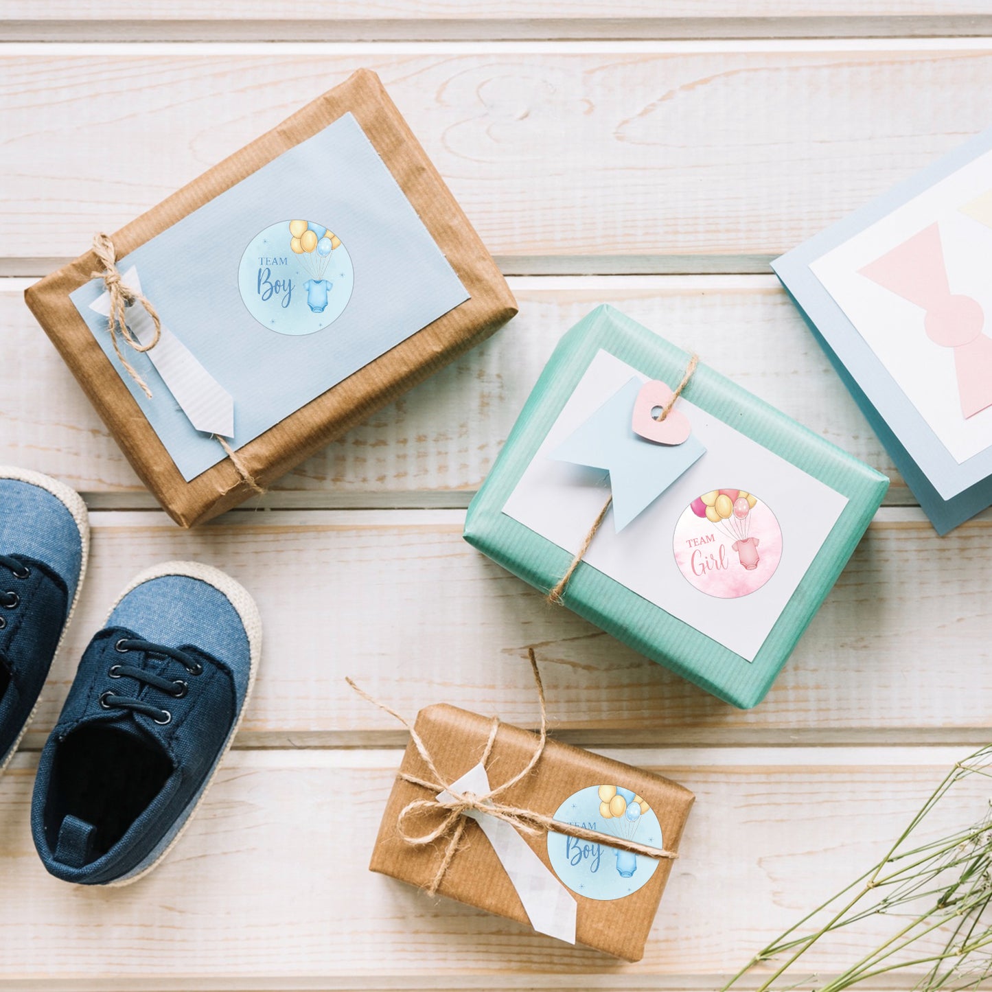 Gender Reveal Sticker – Onesie & Balloons Design